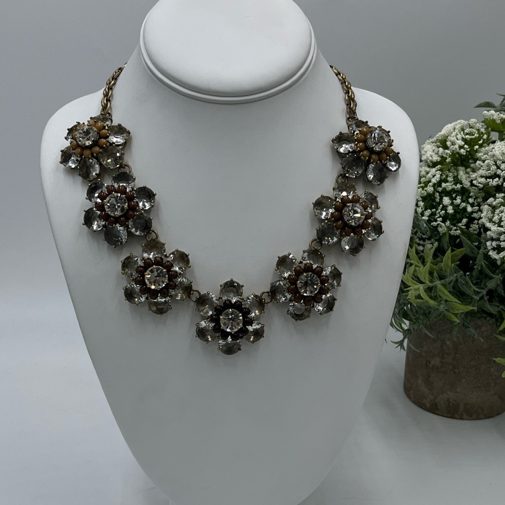 J. Crew Gold Floral Necklace Crystal Statement Signed Tan‎ Neutral Beads Heavy